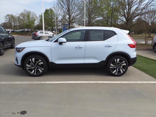 new 2024 Volvo XC40 car, priced at $50,925