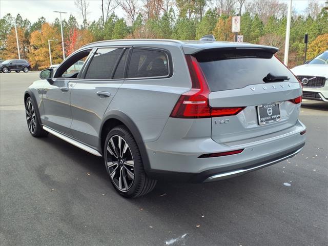 new 2025 Volvo V60 Cross Country car, priced at $58,525