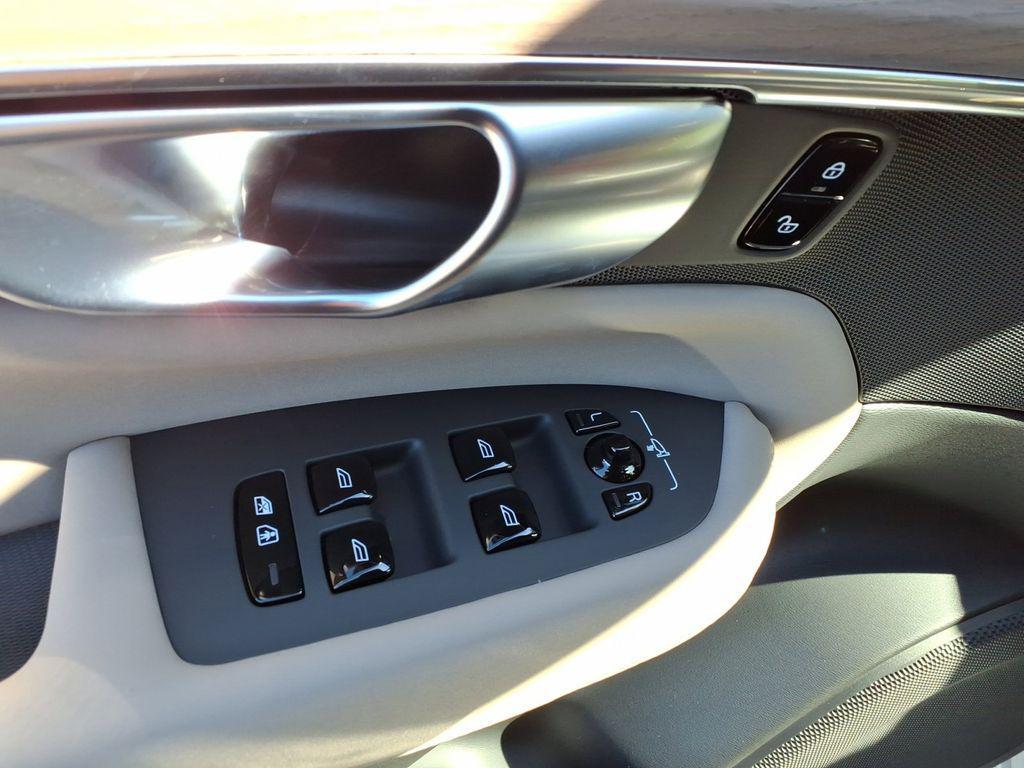 new 2026 Volvo XC90 car, priced at $72,075