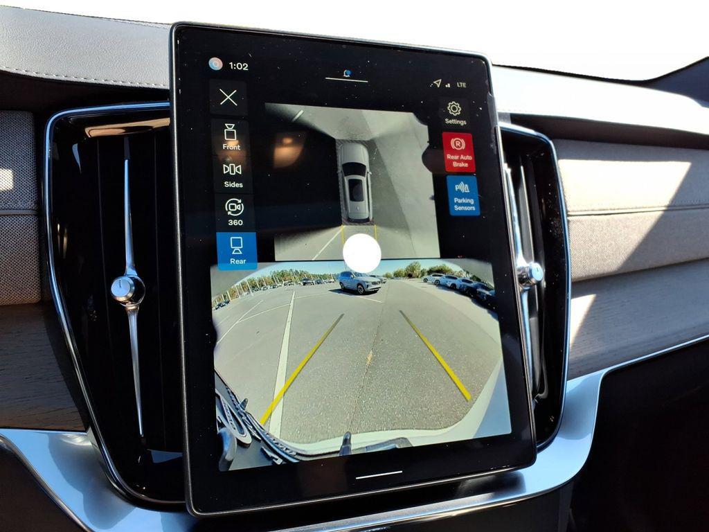 new 2026 Volvo XC90 car, priced at $72,075