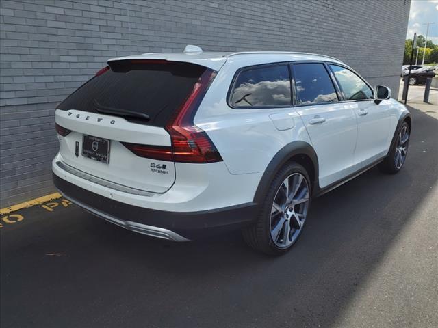 new 2025 Volvo V90 Cross Country car, priced at $68,935