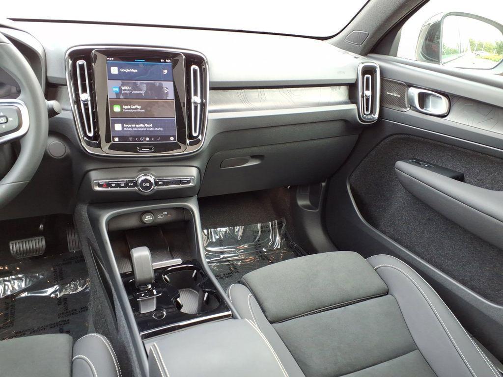 used 2024 Volvo C40 Recharge Pure Electric car, priced at $36,661