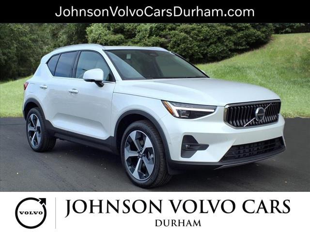 new 2025 Volvo XC40 car, priced at $46,995