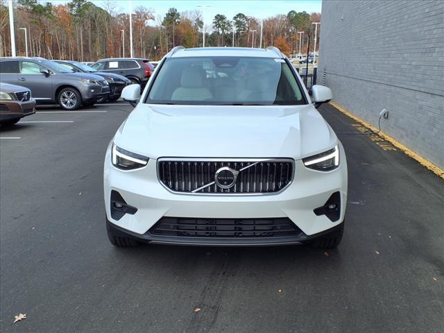 new 2025 Volvo XC40 car, priced at $46,995