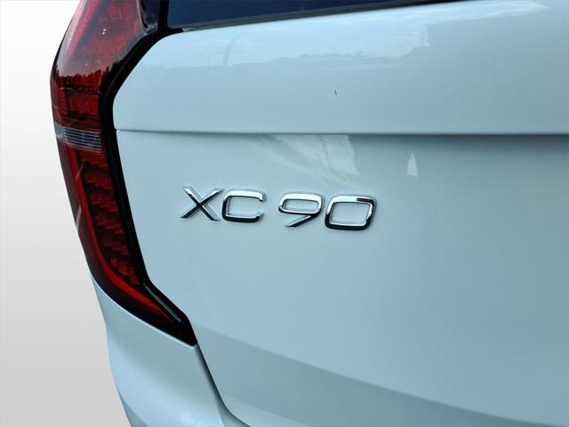 new 2025 Volvo XC90 Plug-In Hybrid car, priced at $77,805