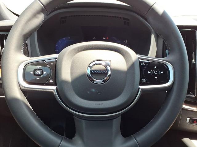 new 2025 Volvo XC60 Plug-In Hybrid car, priced at $65,260