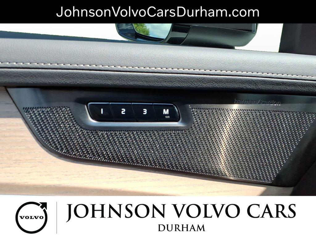 new 2026 Volvo XC90 car, priced at $72,075