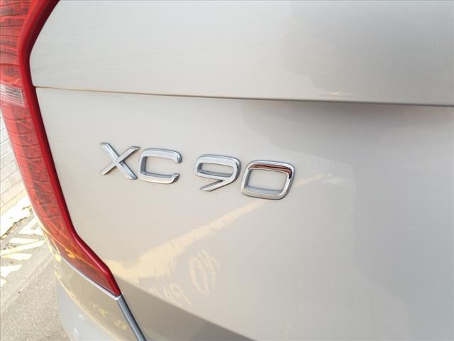 used 2022 Volvo XC90 Recharge Plug-In Hybrid car, priced at $44,644