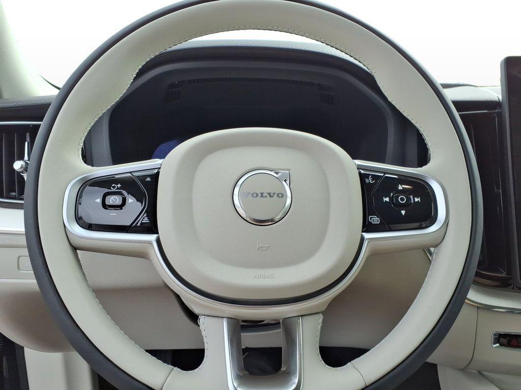 new 2026 Volvo XC60 car, priced at $60,935