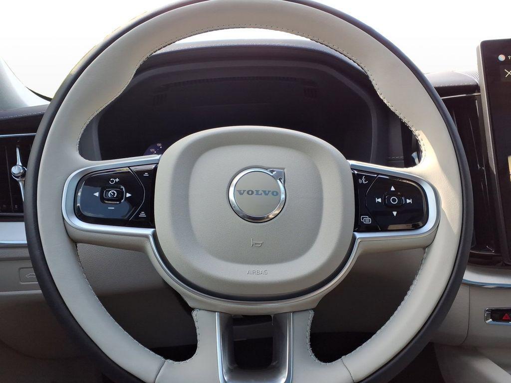 new 2026 Volvo XC60 car, priced at $60,935