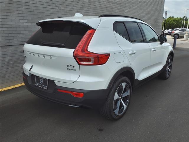 new 2024 Volvo XC40 car, priced at $48,460