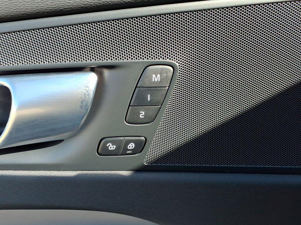 new 2026 Volvo XC60 car, priced at $54,985