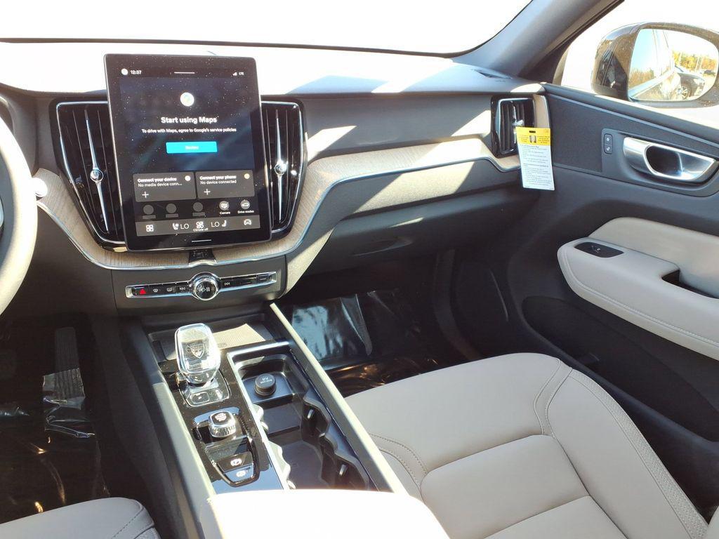 new 2026 Volvo XC60 car, priced at $54,985