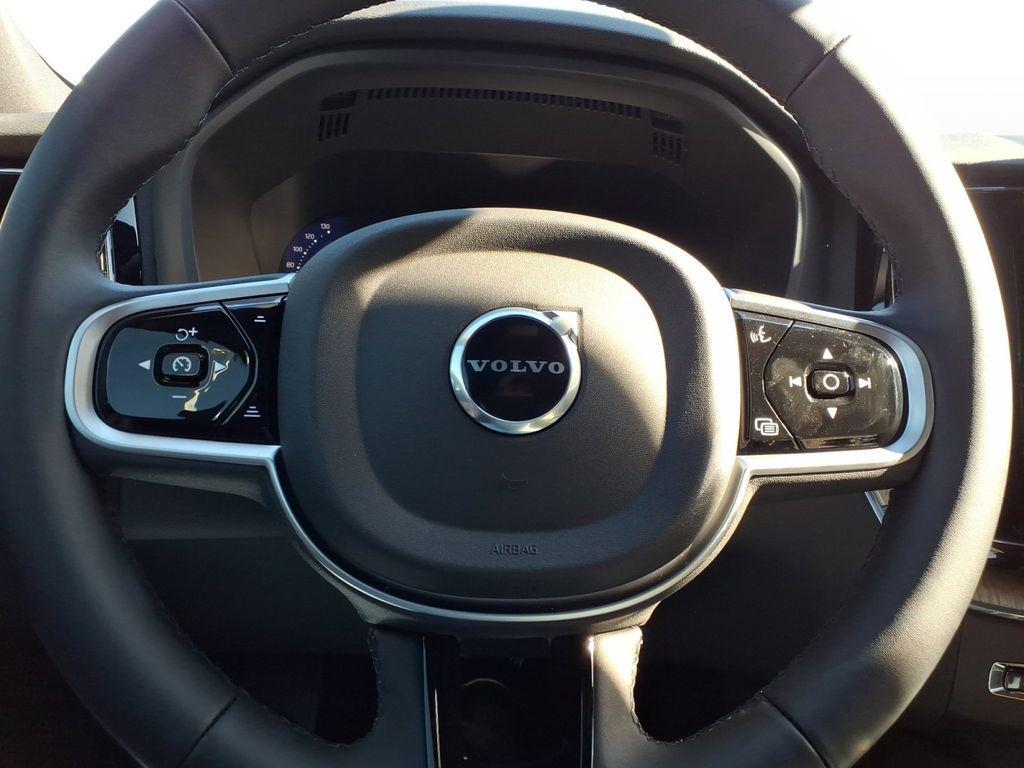new 2026 Volvo XC60 car, priced at $54,985