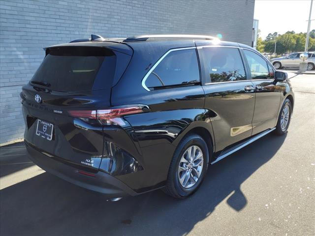 used 2022 Toyota Sienna car, priced at $33,974