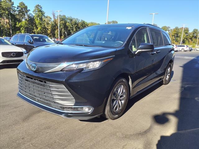 used 2022 Toyota Sienna car, priced at $33,974