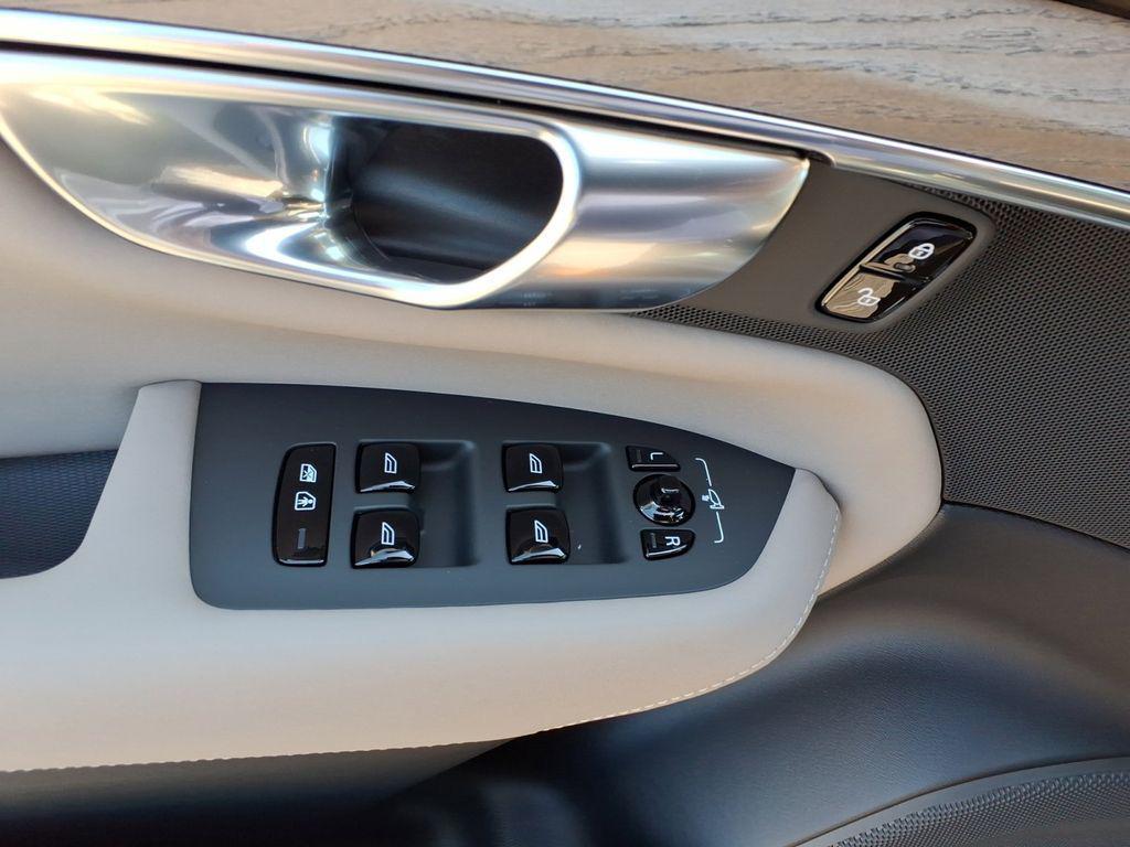 new 2026 Volvo XC90 car, priced at $68,825