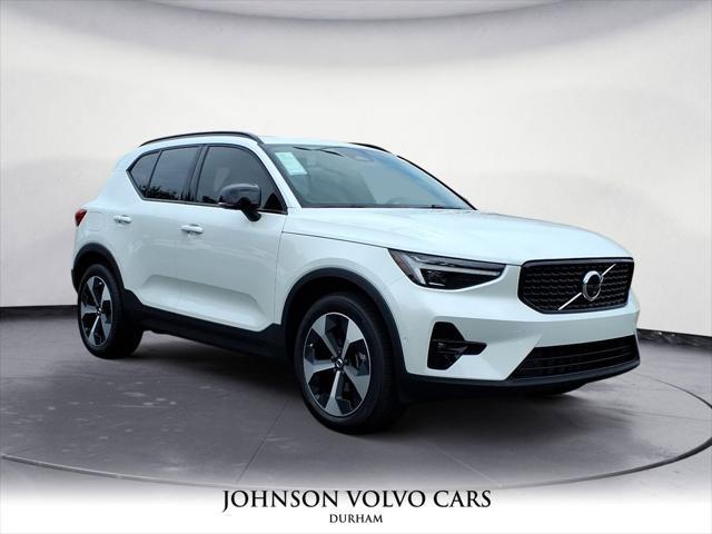 new 2025 Volvo XC40 car, priced at $46,335