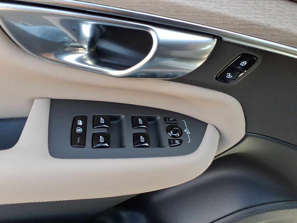 new 2026 Volvo XC90 car, priced at $68,825