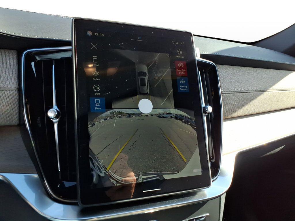 new 2026 Volvo XC90 car, priced at $68,825