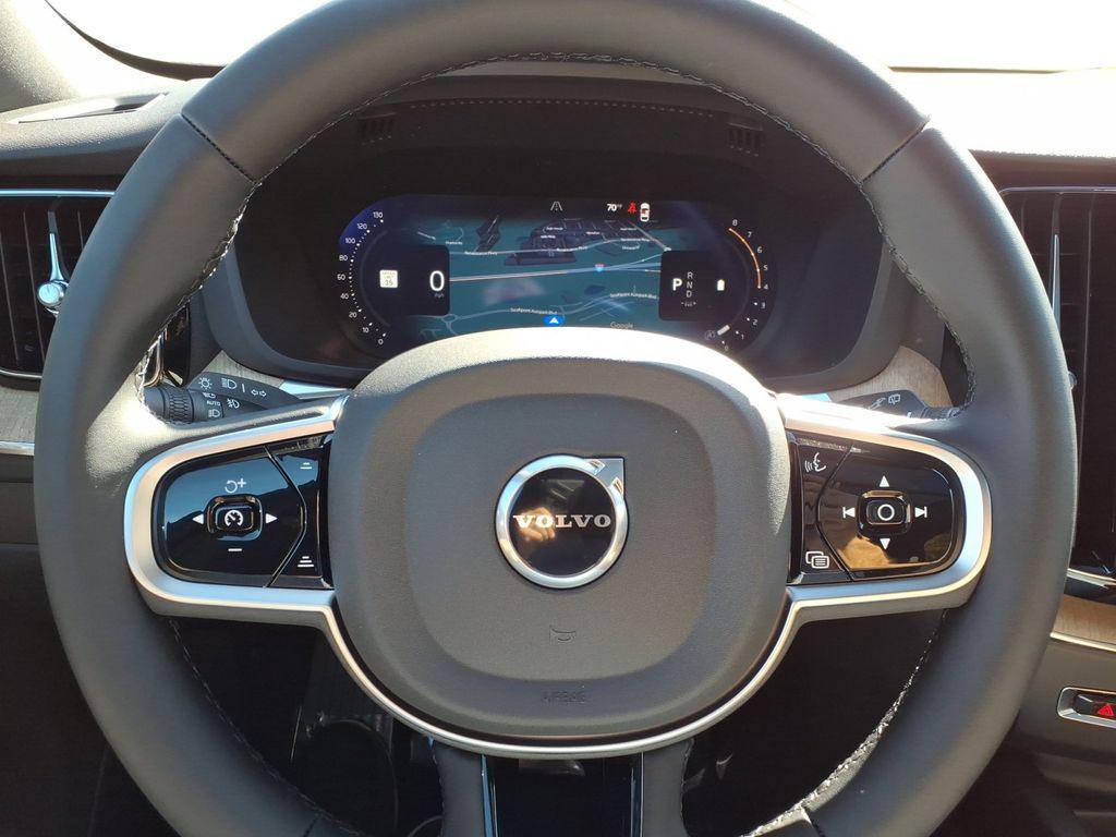 new 2026 Volvo XC60 car, priced at $54,985