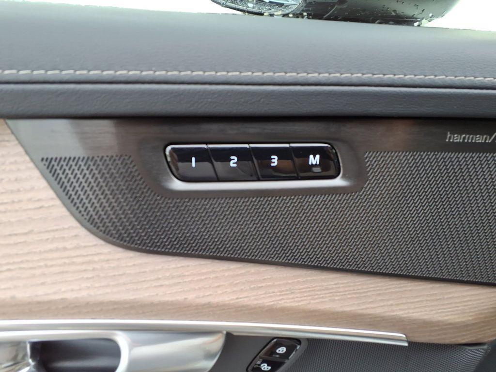 new 2026 Volvo XC90 car, priced at $72,075