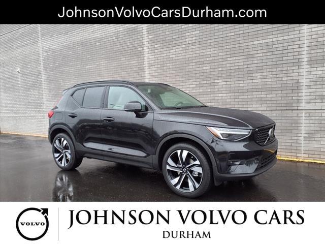 new 2025 Volvo XC40 car, priced at $50,565