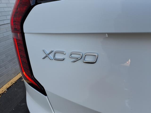 new 2025 Volvo XC90 car, priced at $69,435