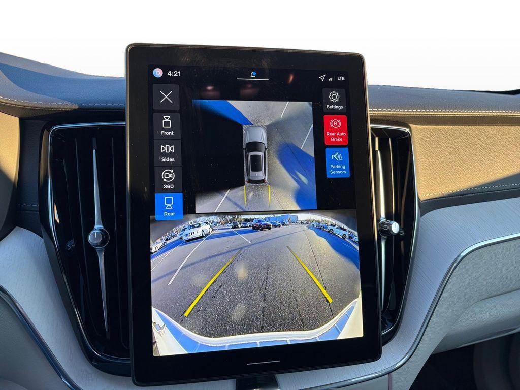 new 2026 Volvo XC60 car, priced at $60,935