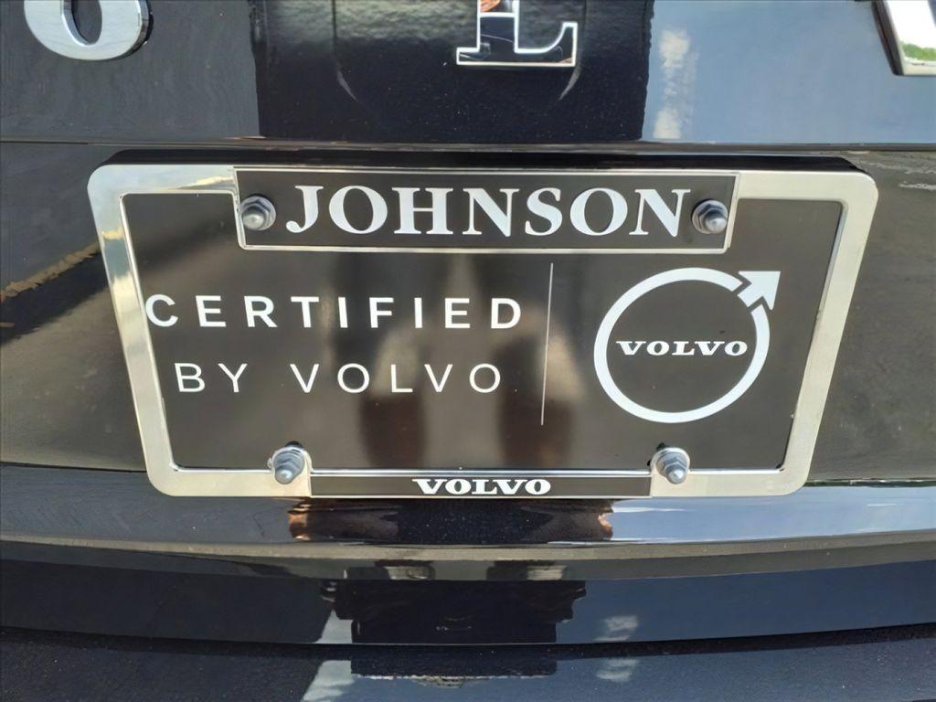 used 2024 Volvo S60 car, priced at $39,984