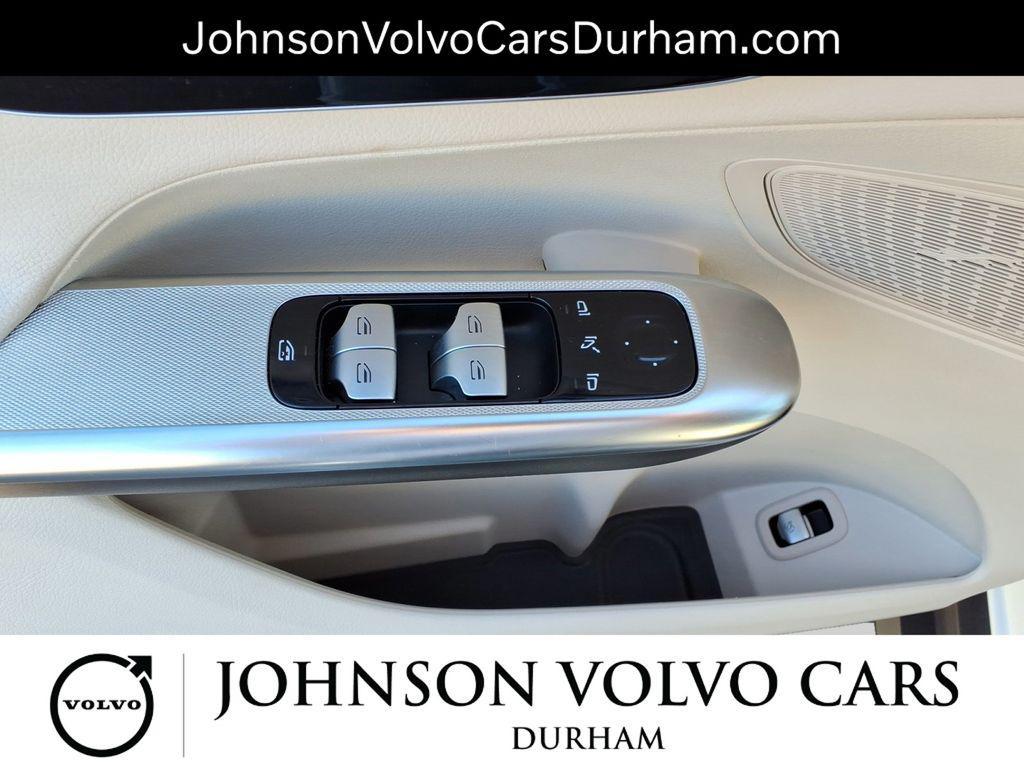 used 2024 Mercedes-Benz GLC 300 car, priced at $34,674