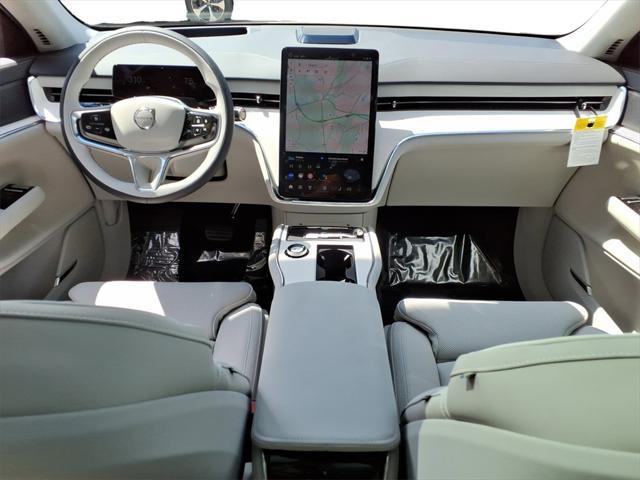 new 2025 Volvo EX90 car, priced at $90,950