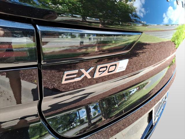 new 2025 Volvo EX90 car, priced at $87,950
