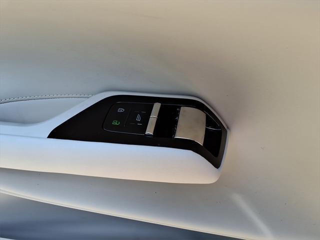 new 2025 Volvo EX90 car, priced at $90,950
