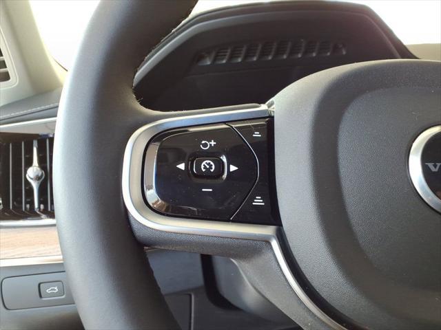 new 2025 Volvo XC90 car, priced at $64,555