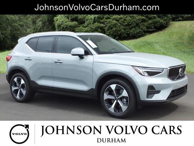 new 2025 Volvo XC40 car, priced at $43,895