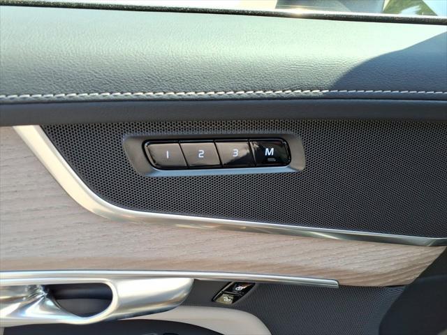 new 2026 Volvo XC90 car, priced at $67,275