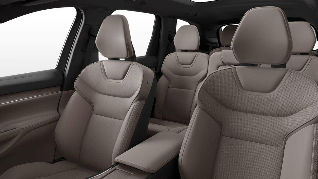 new 2025 Volvo EX90 car, priced at $76,990