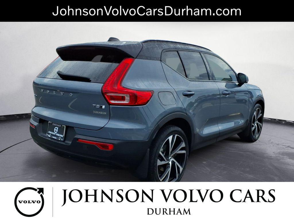 used 2021 Volvo XC40 car, priced at $26,984