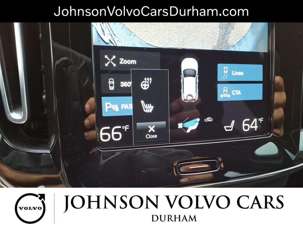 used 2021 Volvo XC40 car, priced at $26,984