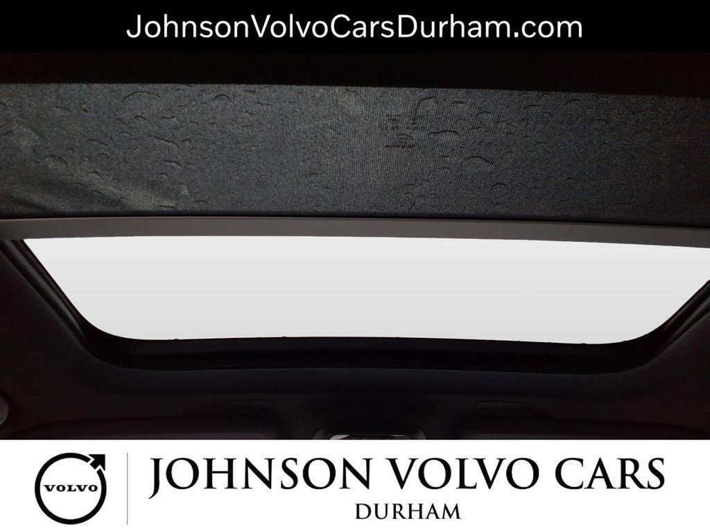 used 2021 Volvo XC40 car, priced at $26,984