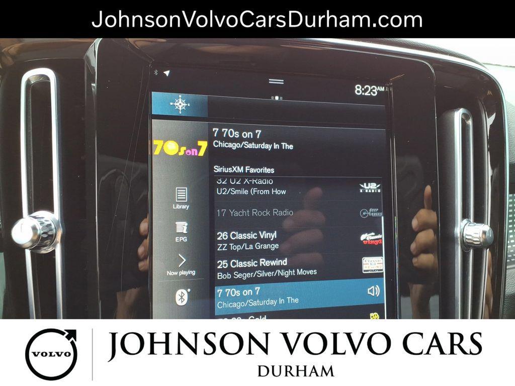 used 2021 Volvo XC40 car, priced at $26,984
