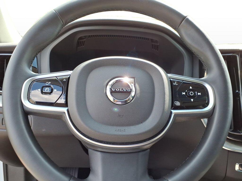 used 2025 Volvo XC60 car, priced at $40,891