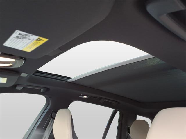 new 2025 Volvo XC90 car, priced at $68,545
