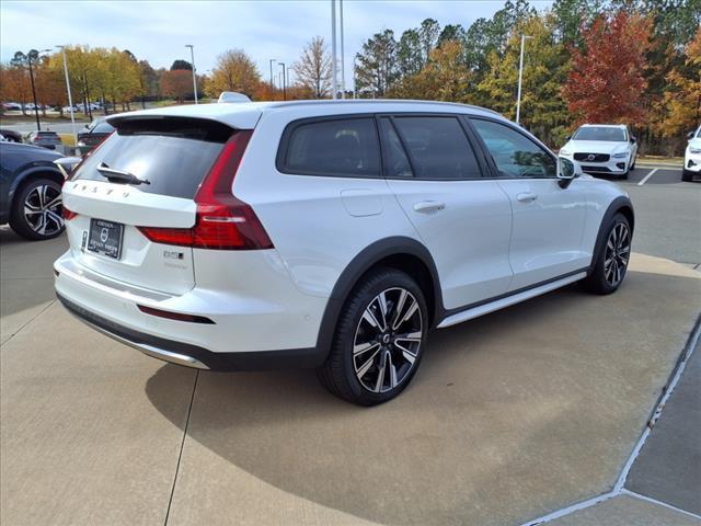 new 2025 Volvo V60 Cross Country car, priced at $61,725