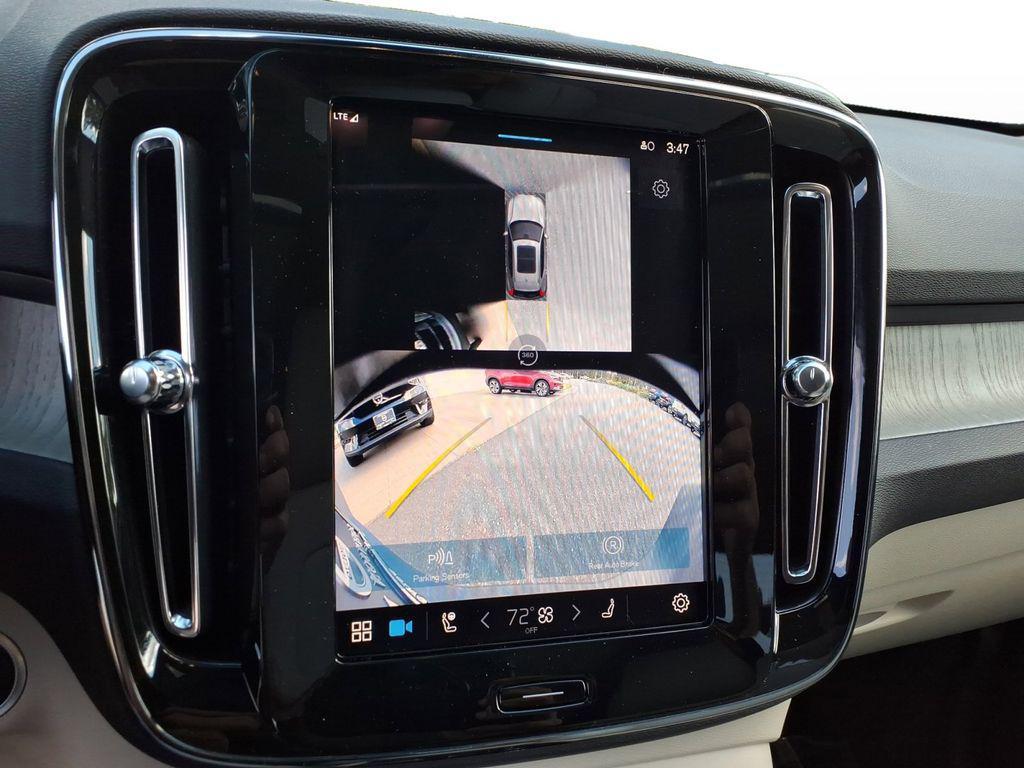 new 2025 Volvo XC40 car, priced at $49,550