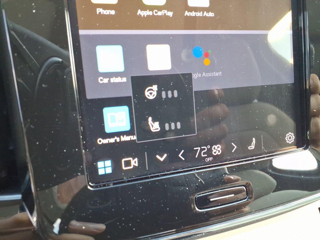 new 2025 Volvo XC40 car, priced at $49,550