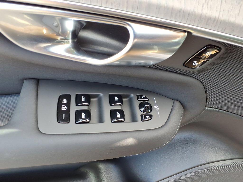 new 2026 Volvo XC90 Plug-In Hybrid car, priced at $86,500