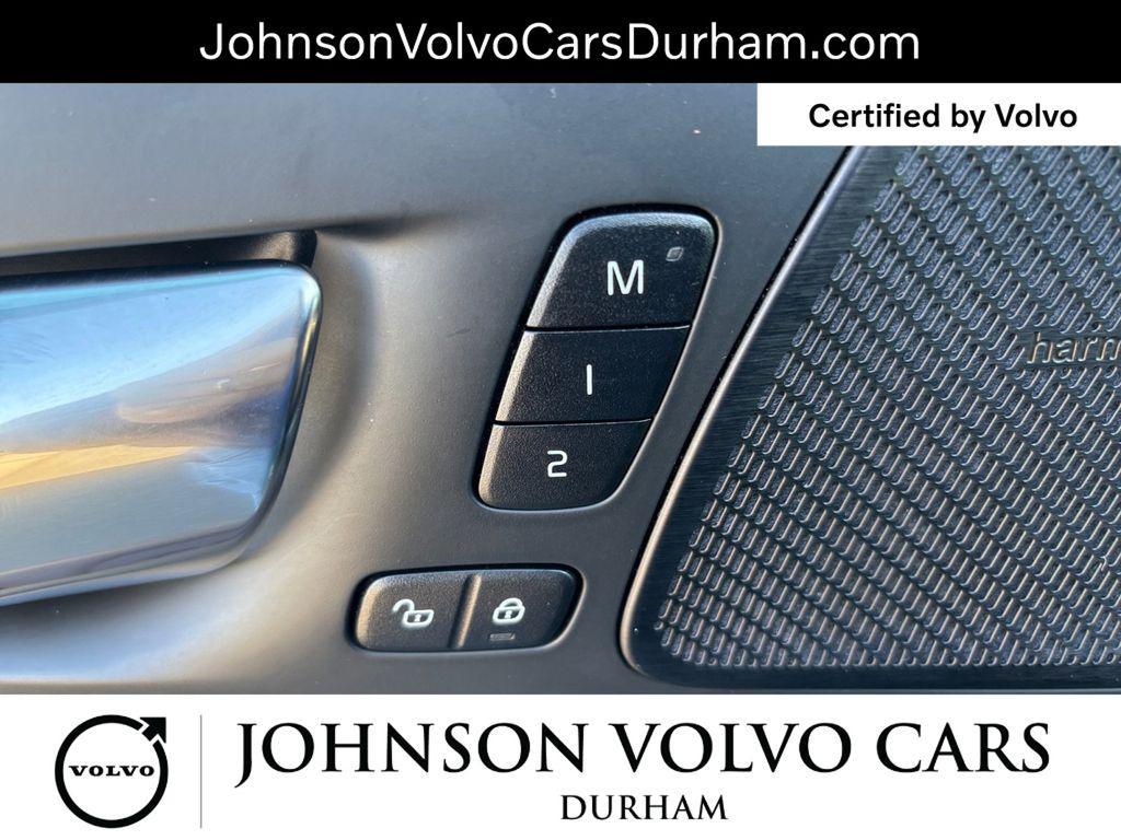used 2022 Volvo XC60 car, priced at $37,551