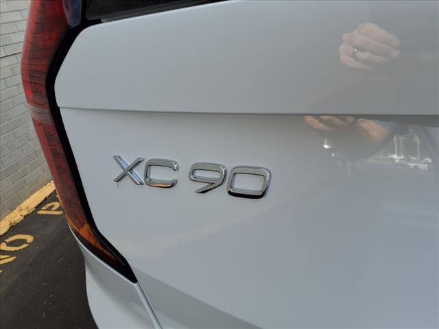 new 2025 Volvo XC90 car, priced at $58,995